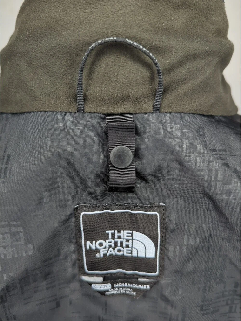 The North Face HyVent Heavy Ski Shell Jacket Mens XL X-Large Black Waterproof
